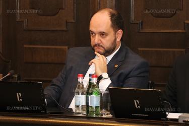 Ապրիլի 27-ին ուղիղ եթերում կներկայացնեմ 2020-2021 ուսումնական տարվա ընդունելության սկզբունքներն ու գործընթացը․ Արայիկ Հարությունյան