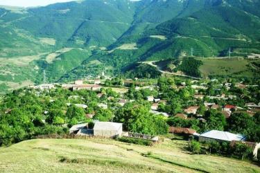 Տաթեւ գյուղը, որ հիշատակվում է դեռեւս Գահնամակում՝ «Տաթեւյանք՝ իբրեւ բնակարան ավագաշուք տոհմի» (Մաս 1)