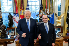 ԱՄՆ-ում ՀՀ դեսպանը Սպիտակ տանը հանդիպել է նախագահ Դոնալդ Թրամփի հետ