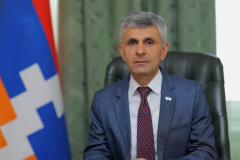 Ոչ անհայտ պաշտպաններից մեկը պոռթկաց և ասաց՝ մեր սերունդների առջև ամաչելու ենք այսպիսի դատավարություն կազմակերպելու համար. Դավիթ Իշխանյանի ուղերձը՝ Բաքվի բանտից