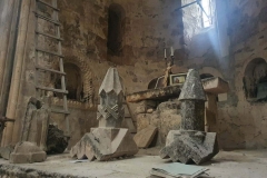 Ադրբեջանցիները պղծել են Մարտակերտի 17-րդ դարի Երից Մանկանց վանքը