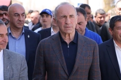Ամենավտանգավորն այն է, որ այս տարածքների վրա հարևանն աչք ունի. Ռոբերտ Քոչարյան