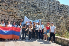 Ուխտագնացություն Հալիձորի բերդ