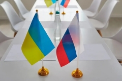 Ռուսաստան-Ուկրաինա անակնկալ հանդիպում Աբու Դաբիում. ովքե՞ր են մասնակցում չպլանավորված, ուղիղ բանակցություններին․ Axios