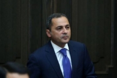 Սյունիքի նախկին մարզպետն աշխատանքի չի հաճախել, բայց ստացել է աշխատավարձ. ՔԿ-ն՝ Հակոբյանին հարցաքննության հրավիրելու մասին