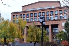 ԵՊՀ-ում դասերը կիրականացվեն առկա եւ հեռավար