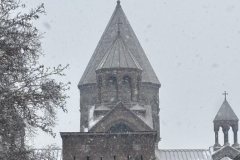 Մայր Աթոռը խստորեն դատապարտում է ՀՀ Սահմանադրության և օրենքների բացահայտ խախտումներով իշխանությունների հերթական միջամտությունը Եկեղեցու ներքին գործերին