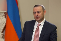 Բանակցությունները շարունակվում են․ Արմեն Գրիգորյանը՝ զորքերի հայելային հետքաշման մասին