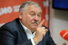 Փաշինյանի քաղաքական հետդարձը դեպի Մոսկվա կասկածելի է, նա մանևրում է. Զատուլին