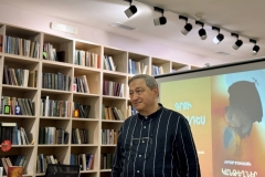 Ժիրայր Աղավելյանի նոր գիրքը՝ «Կանթեղներ»