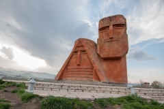 Երևանում մրցույթի տաղավարից հեռացվել է «Մենք ենք մեր սարերը» պատկերը՝ այն որակելով «հակապետական քայլ»