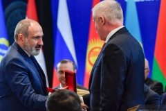 Նիկոլ Փաշինյանը պարգևատրել է Ստանիսլավ Զասին