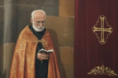 Պաշտպանության նախարարի հրամանով  ՀՀ ԶՈւ Հոգևոր առաջնորդությունը լուծարվել է․ Տեր Պսակ քահանա Մկրտչյան