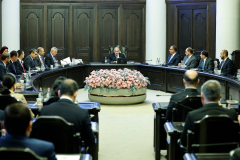 Եթե սոցիալական աջակցությունը չեզոքացվում է գնաճի միջոցով, եթե տնտեսական աճի պտուղները չեն արտահայտվում մարդկանց առօրյա կյանքում, որքանո՞վ է հաջողված այդ տնտեսական ռազմավարությունը. «Փաստ»