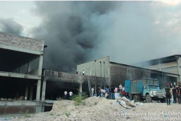 «Մալաթիա մոլ»-ի շենքում բռնկված հրդեհը մեկուսացվել է. հրդեհաշիջման աշխատանքներին մասնակցում է 13 մարտական հաշվարկ