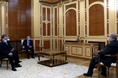Արմեն Սարգսյանը հանդիպել է Հայրենիքի փրկության շարժման ղեկավարների հետ