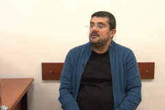 Ադրբեջանը նոր կադրեր է հրապարակել Արայիկ Հարությունյանի ձերբակալումից և հարցաքննությունից (տեսանյութ)