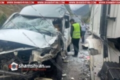 Խոշոր ավտովթար Սյունիքում. իրանական համարանիշներով բեռնատարը բախվել է Կապան-Քաջարան երթուղու «Գազելին»