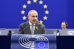 Հայաստանը պատրաստ է հենց այսօր՝ Կոռնիձոր–Գորիս–Եղեգնաձոր–Երասխ երթուղիով ապահովել Ադրբեջանի Արևմտյան շրջանների և Նախջևանի միջև ավտոմոբիլային կապը․ Փաշինյան