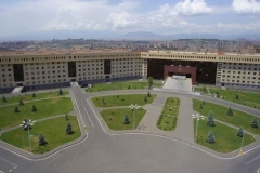 ՀՀ ՊՆ-ն հորդորում է զերծ մնալ մարտական գործողությունների վերաբերյալ հեռախոսային քննարկումներից