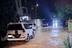 Երևանում տեղատարափ անձրևի հետևանքով տեղի են ունեցել հեղեղումներ, փլուզումներ և ջրալցումներ