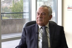 ՇՏԵՄԱՐԱՆԸ ԿԱԶՄՈՂՆԵՐԸ ԿԱՐԾԵՍ ՈՒԶԵՑԵԼ ԵՆ ՄԻՄՅԱՆՑ ԳԵՐԱԶԱՆՑԵԼ, ԹԵ ԷԼ ԻՆՉ ԲԱՐԴ ԲԱՌ ԳԻՏԵՆ