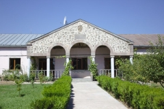 Աշոտ Մինասյանին եւ  Առուշ Առուշանյանին հնարավորություն  տալ տոները նշելու իրենց  տանը. Սյունյաց թեմի հայտարարությունը