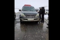 Սյունեցիները փակել են ճանապարհը Վազգեն Մանուկյանի և 17 կուսակցությունների անդամների առջև