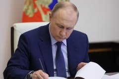 Պուտինը ստորագրել է օրենքը, որով քաղաքացիություն չունեցող անձանց իրավունք է տալիս պայմանագրային հիմունքներով ծառայել ռուսական բանակում