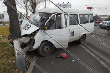 Երևանում թիվ 99 երթուղին սպասարկող «Գազել»-ի վարորդը ամենաբարձր աստիճանի խմած վիճակում վթարի է ենթարկվել՝ բախվելով ծառին. կա 7 վիրավոր