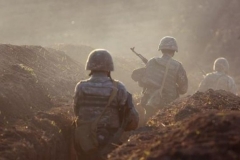 Վաղ առավոտյան հակառակորդը վերսկսել է հարձակողական գործողությունները. Կիրառել է «ՏՕՍ» ծանր հրանետային համակարգ. խոսնակ