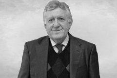 Կյանքից հեռացել է լեգենդար ֆուտբոլիստ Արկադի Անդրիասյանը