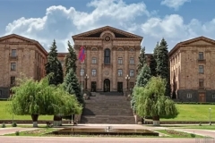 Այսօր ԿԸՀ-ն կհանձնի մանդատները