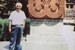 Բաղդասար Արզումանյանը, ով իր բարձրարվեստ ստեղծագործություններով կարող է համեմատվել միջնադարի հայ մեծ վարպետների՝ Գալձագի, Սիրանեսի, Մոմիկի հետ