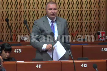 «Հանգիստ եւ հանդարտ մնացեք ձեր տեղերում». Միքայել Մելքումյանը՝ ԵԽԽՎ–ում Ադրբեջանի պատվիրակներին