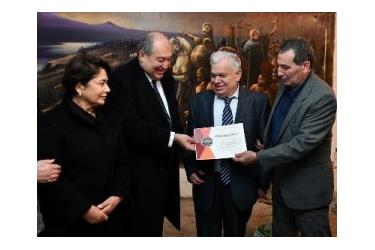 ՀՀ նախագահը 6 մլն դրամ է նվիրաբերել` Գյումրիում սոցիալական ծրագրերն ընդլայնելու նպատակով