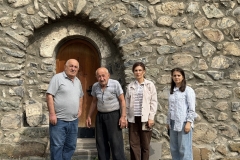 Քրիստոնեական յոթ սրբավայր Շիկահողում, որից երկուսը՝ գերության մեջ