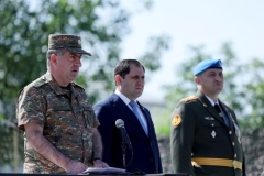Պապիկյանը զինծառայողներին է ներկայացրել ՊՆ խաղաղապահ ուժերի բրիգադի նոր հրամանատարին
