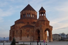 Ադրբեջանը ոչնչացրել է Ստեփանակերտի Սուրբ Աստվածամոր Հովանու եկեղեցին