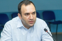 Պետությունը ցանկանում է տոտալ վերահսկողության տակ վերցնել քո հեռախոսը. մեդիափորձագետ