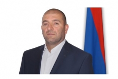 Տեղ գյուղի բնակիչները՝ համայնքապետ Դավիթ Ղուլունցին