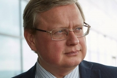 Զանգել ու գումարի դիմաց մեկնաբանություն են ուզել, որ Հայաստանը թիրախավորել է Ադրբեջանի նավթային ոլորտը․ ռուս տնտեսագետ