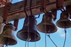 Եկեղեցիների զանգերն ամեն օր կեսօրին տասը րոպե կղողանջեն՝ ի զորակցություն հայոց բանակի