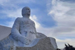 ԱԺ պատգամավորը վստահեցնում է, որ Արցախում մինչև մայիսի 9 պետք է Նժդեհի արձանը հանեն