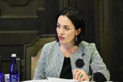 Ուսումնական տարվա մեկնարկին նոր դասագրքերի խնդիր չի լինի, տպագրությունն ամբողջությամբ իրականացվել է. նախարար