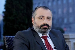Ով քարկոծում է Ռուսաստանը, քարկոծում է Արցախը. Դավիթ Բաբայան (տեսանյութ)