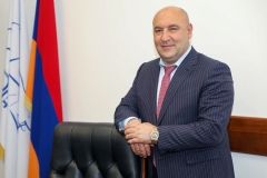 Քաջարանի համայնքապետ Մանվել Փարամազյանի ուղերձը սեպտեմբերի 1-ի առթիվ