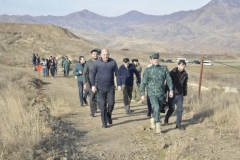 Ադրբեջանը պաշտոնյայի է ձերբակալել սահմանազատված գյուղից լուսանկարներ հրապարակելու համար