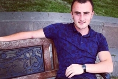 Հակառակորդի արձակած կրակից զոհված կրտսեր սերժանտ Գրիշա  Մաթևոսյանի լուսանկարը