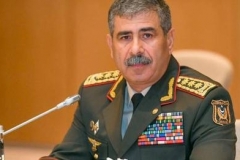 Ադրբեջանի պաշտպանության նախարարը մեկնում է Թուրքիա